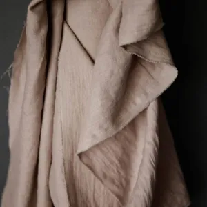 Laundered Linen / French Clay
