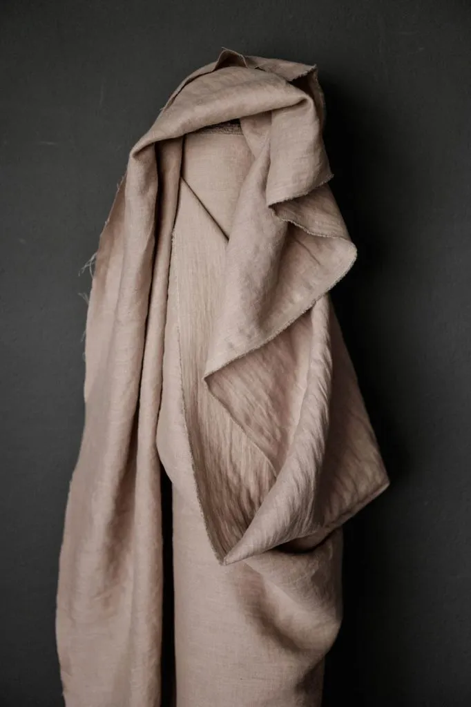 Laundered Linen / French Clay